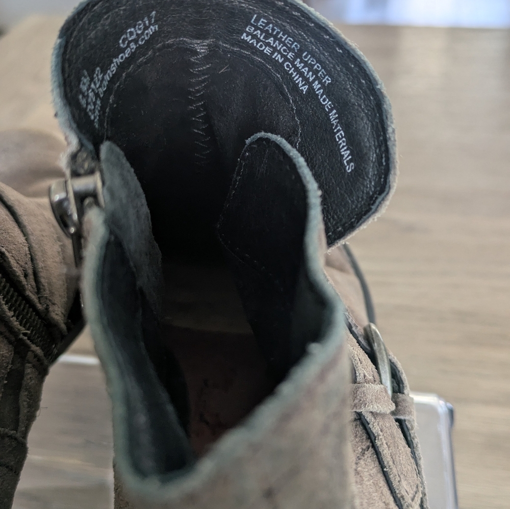 Born ankle booties size 6.5 - Picture 8 of 11